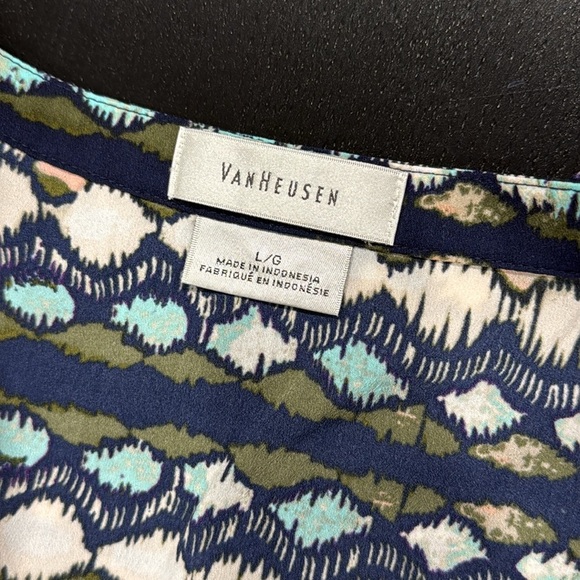 Van Heusen Women’s Rolled Sleeve Top - L - Picture 8 of 12